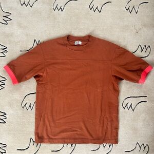 Uniqlo U Brown and Red t-Shirt